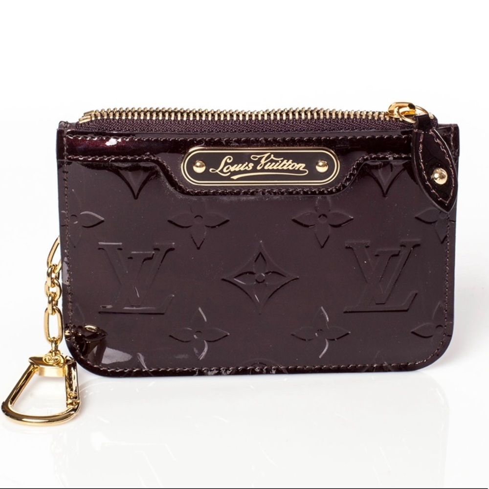 LOUIS VUITTON Vernis Key Pouch Amarante